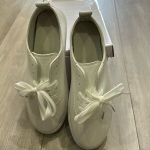 6.5 no name tennis shoes